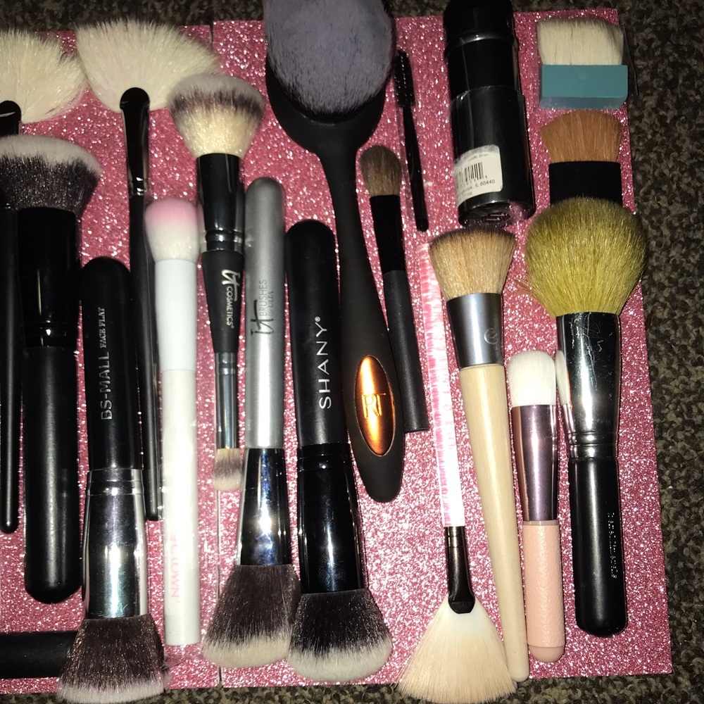 Makeup 💕 for Trade - Picture 8 of 8